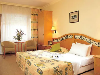 Emir Garden 4* 阿拉尼亚